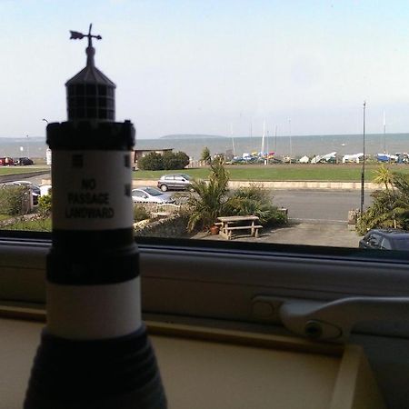 Min Y Don Guest House Llanfairfechan Bagian luar foto