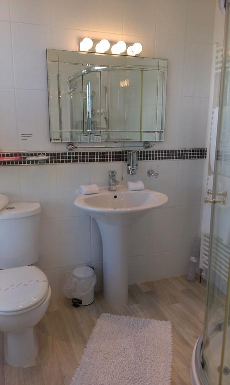 Min Y Don Guest House Llanfairfechan Bagian luar foto