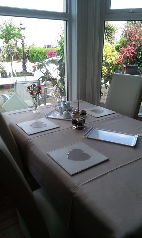 Min Y Don Guest House Llanfairfechan Bagian luar foto