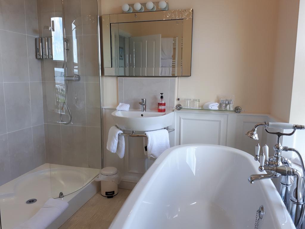 Min Y Don Guest House Llanfairfechan Bagian luar foto